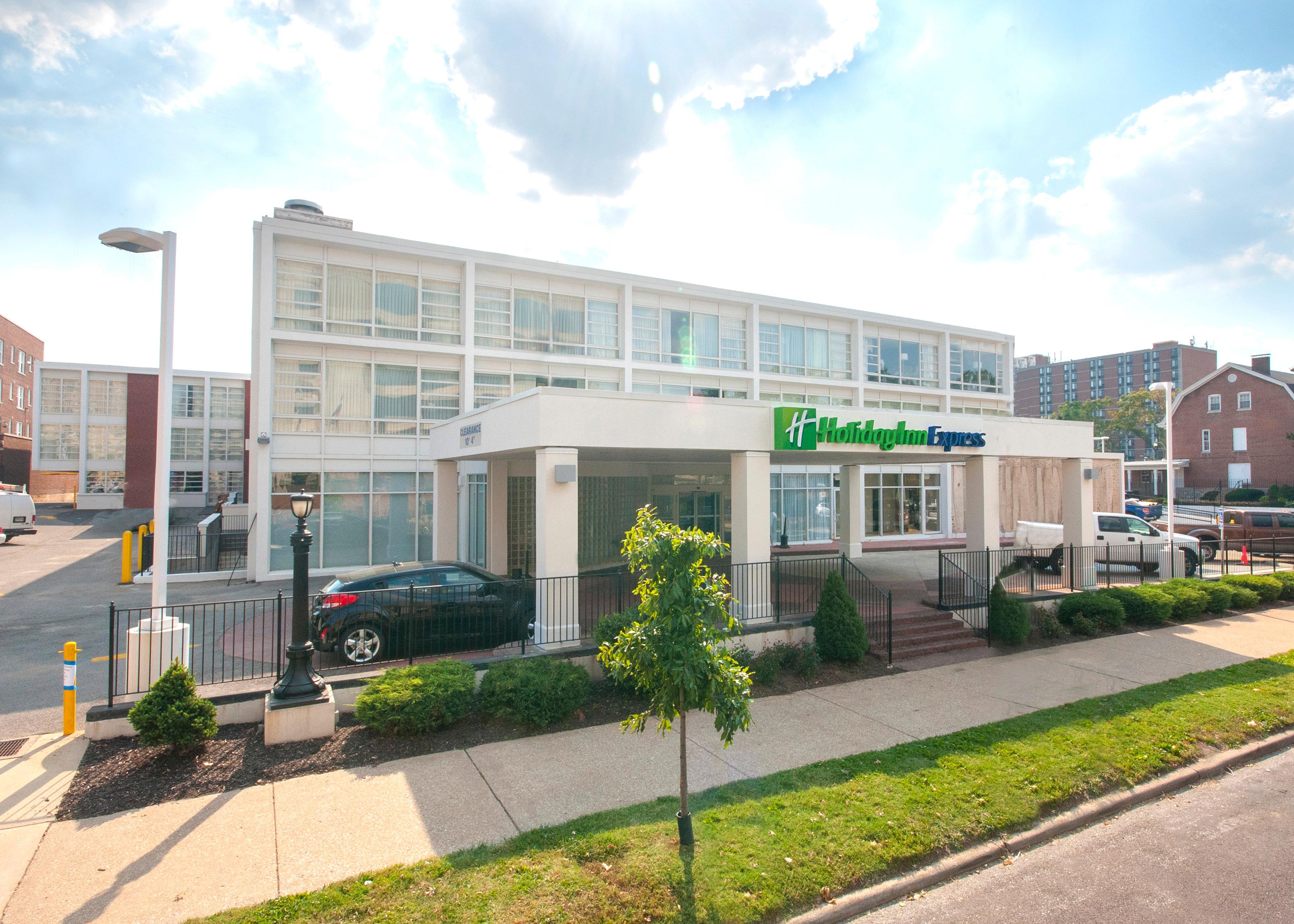 Holiday Inn Express St. Louis Central West End By Ihg Екстер'єр фото